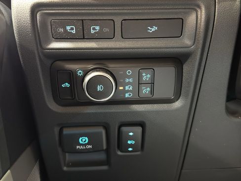 Used 2024 Ford F150 Lariat image 34