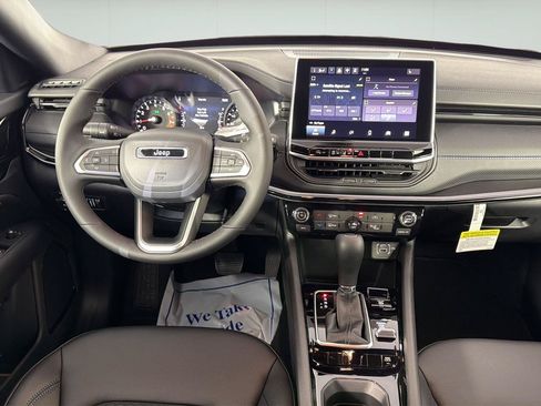 New 2026 Jeep Compass Latitude AWD/4WD image 8