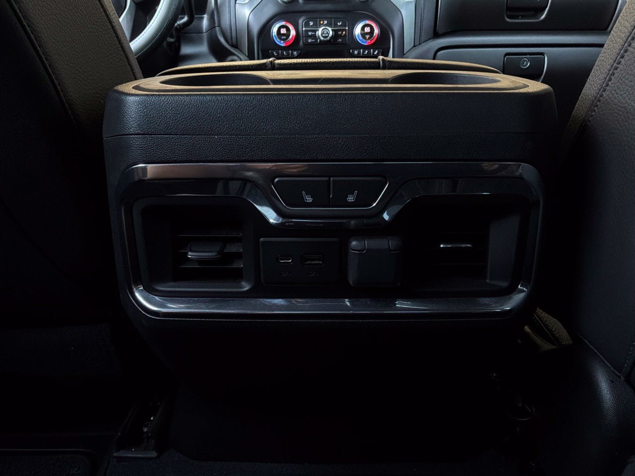 Used 2021 GMC Sierra 2500 Denali w/ Denali Black Diamond Edition AWD/4WD image 23