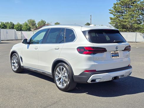 New 2026 BMW X5 xDrive50e AWD/4WD image 4