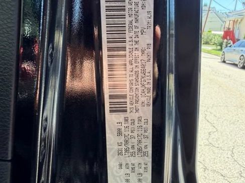 Used 2019 Jeep Wrangler Unlimited Rubicon AWD/4WD image 39