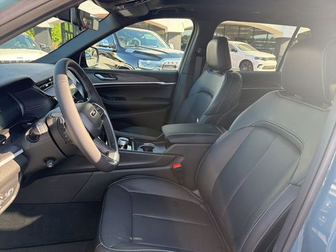 New 2026 Jeep Grand Cherokee L Limited AWD/4WD image 18