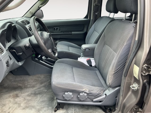 Used 2004 Nissan Frontier S/C AWD/4WD image 10