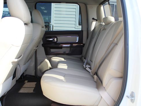 Used 2018 RAM 2500 Laramie w/ Convenience Group AWD/4WD image 21