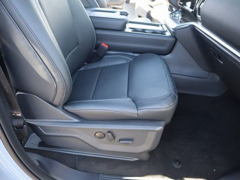 New 2026 Ford Expedition Platinum w/ Stealth Appearance Package image 15