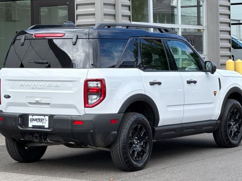 Used 2025 Ford Bronco Sport Badlands AWD/4WD image 4