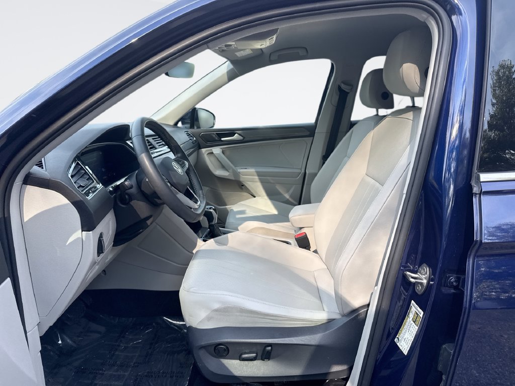 Used 2022 Volkswagen Tiguan SE FWD image 13