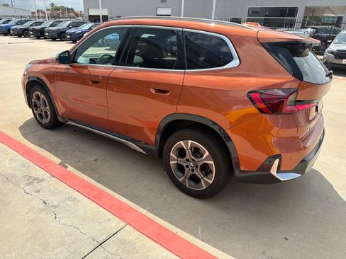 Used 2024 BMW X1 xDrive28i AWD/4WD image 3