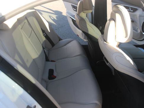 Used 2024 Mercedes-Benz C 300 4MATIC Sedan image 33