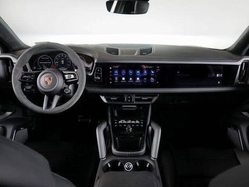 New 2026 Porsche Cayenne GTS AWD/4WD image 12