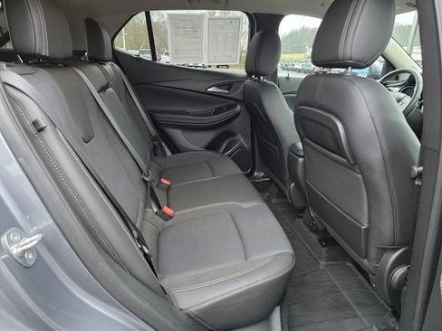 Used 2021 Buick Encore GX Select image 21
