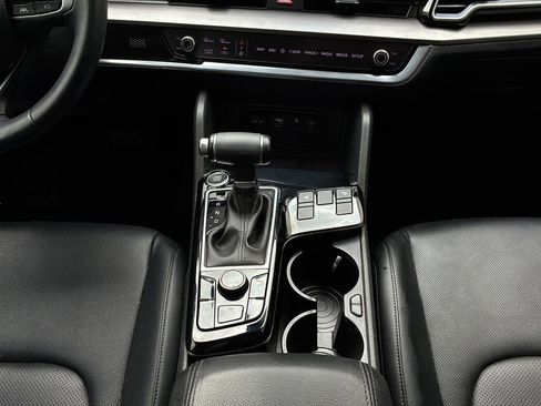 Used 2024 Kia Sportage EX image 23