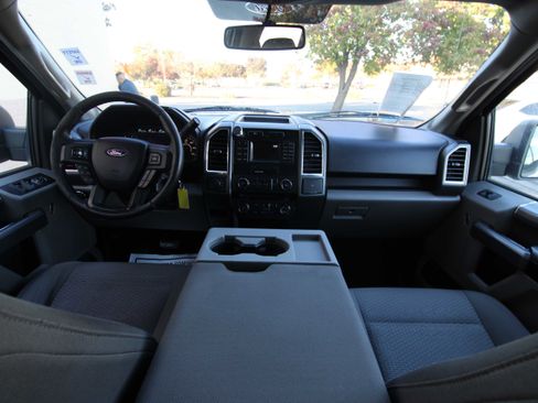 Used 2015 Ford F150 XLT w/ Equipment Group 301A Mid image 28