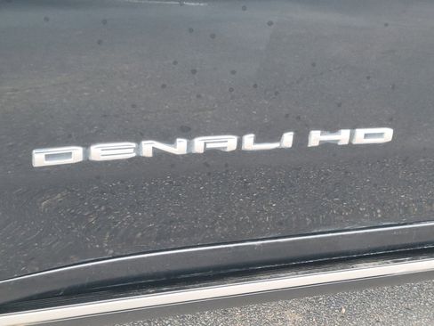 Used 2022 GMC Sierra 3500 Denali w/ Denali Ultimate Package image 18
