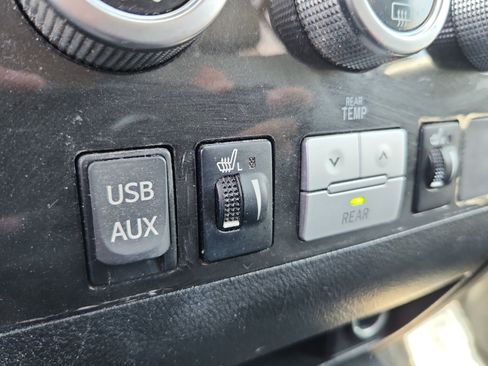 Used 2013 Toyota Sequoia Limited AWD/4WD image 31