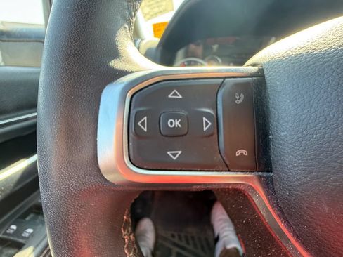 Used 2025 RAM 2500 Big Horn AWD/4WD image 15