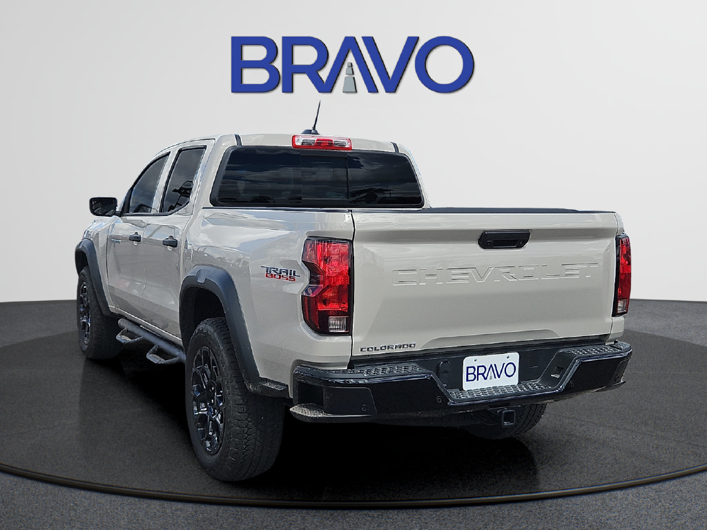 Used 2026 Chevrolet Colorado Trail Boss AWD/4WD image 3