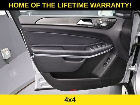 Used 2019 Mercedes-Benz GLS 550 4MATIC image 11