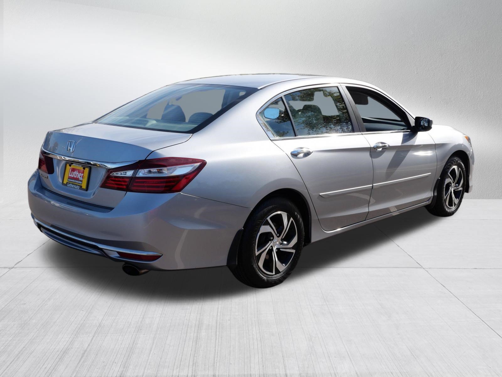 Used 2016 Honda Accord LX image 6