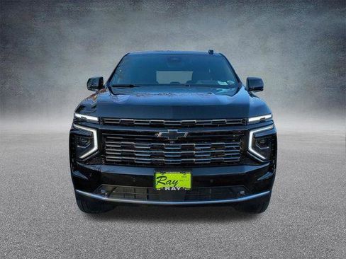 New 2026 Chevrolet Suburban High Country image 9