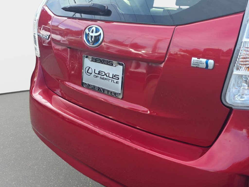 Used 2014 Toyota Prius V Five FWD image 14
