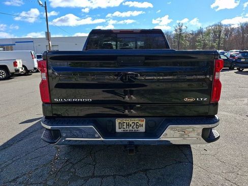 Used 2021 Chevrolet Silverado 1500 LTZ w/ LTZ Convenience Package II image 6