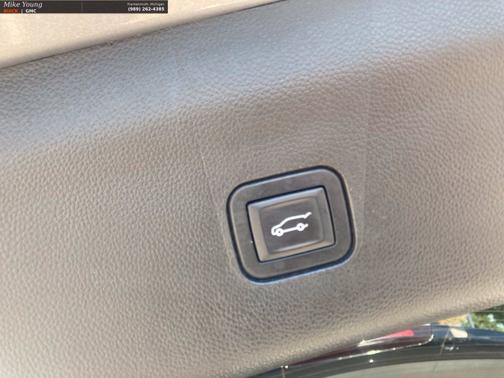Used 2019 Buick Enclave Essence w/ Trailering Package, 5000 lbs. FWD image 11