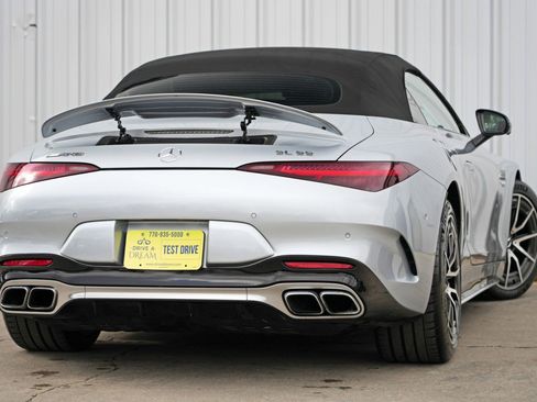 Used 2022 Mercedes-Benz SL 55 AMG AMG SL 55 w/ Driver Assistance Package image 5