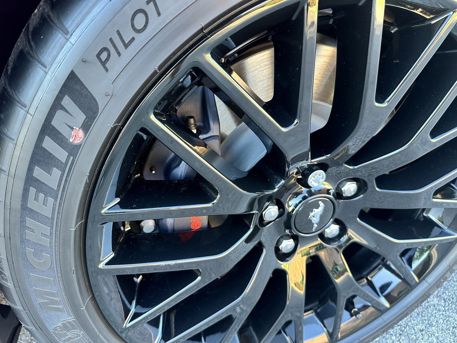 Used 2019 Ford Mustang GT Premium w/ GT Performance Package RWD image 98