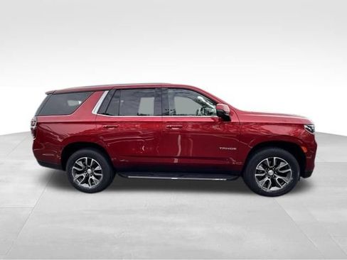 Used 2022 Chevrolet Tahoe LT w/ Luxury Package AWD/4WD image 10
