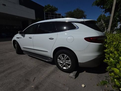 Used 2020 Buick Enclave Essence FWD image 6
