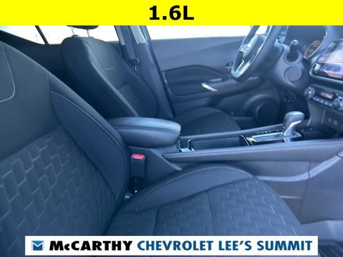 Used 2021 Nissan Kicks SV image 43