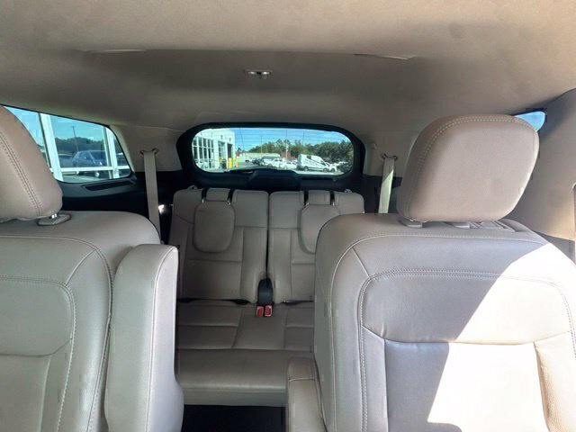 Used 2020 Ford Explorer XLT w/ Equipment Group 202A RWD image 23