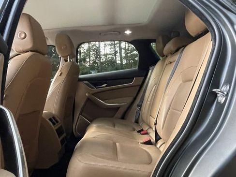 Used 2021 Jaguar F-PACE S image 15