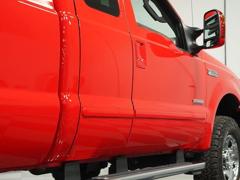 Used 2006 Ford F250 Super Duty Powerstroke 6.0L 4x image 24