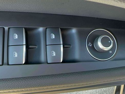 Used 2024 Alfa Romeo Stelvio Veloce AWD/4WD image 14