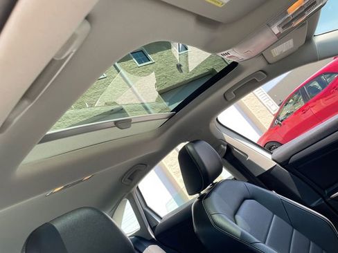 Used 2022 Volkswagen Jetta SE image 42