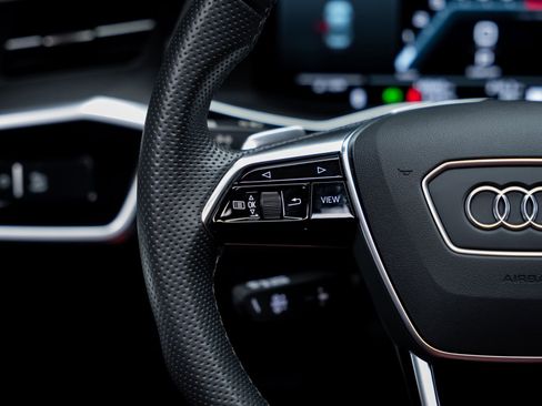 Used 2024 Audi S6 Premium Plus w/ Premium Plus Package image 46