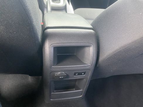 Used 2014 Volkswagen Jetta S image 30