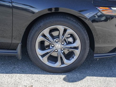 Certified 2023 Honda Accord EX image 11