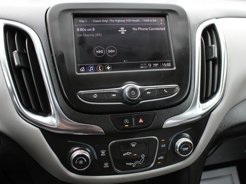 Used 2022 Chevrolet Equinox LS w/ LS Convenience Package FWD image 31