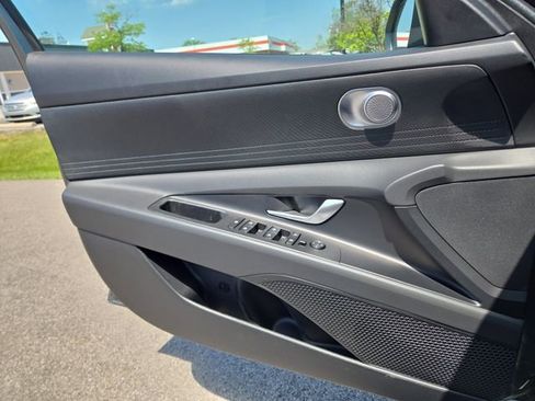 New 2026 Hyundai Elantra SE FWD image 20