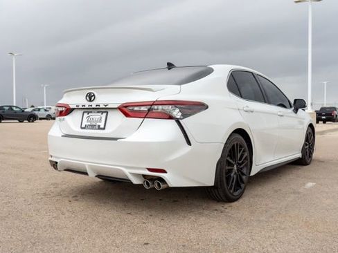 Used 2021 Toyota Camry XSE w/ Blackout Package (TMS) FWD image 7