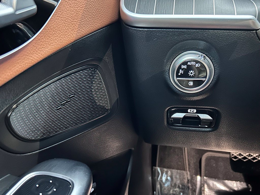 Used 2022 Mercedes-Benz C 300 Sedan image 19