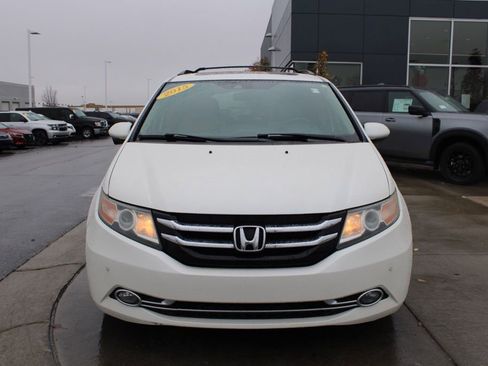 Used 2015 Honda Odyssey Touring image 2