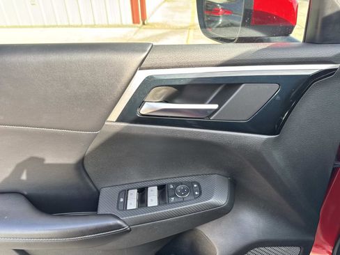 Used 2022 Mitsubishi Outlander SE image 19