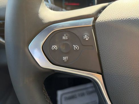 Used 2023 Chevrolet Traverse LT AWD/4WD image 15