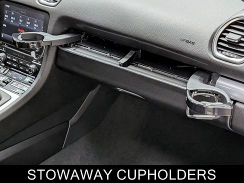 Used 2022 Porsche 718 Cayman T image 21