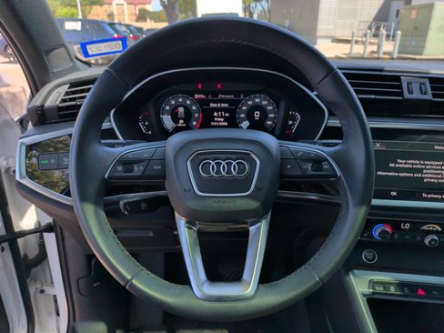 Certified 2023 Audi Q3 2.0T Premium w/ Convenience Package AWD/4WD image 11