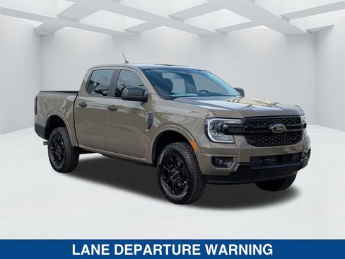 New 2026 Ford Ranger XLT w/ Black Appearance Package RWD image 3